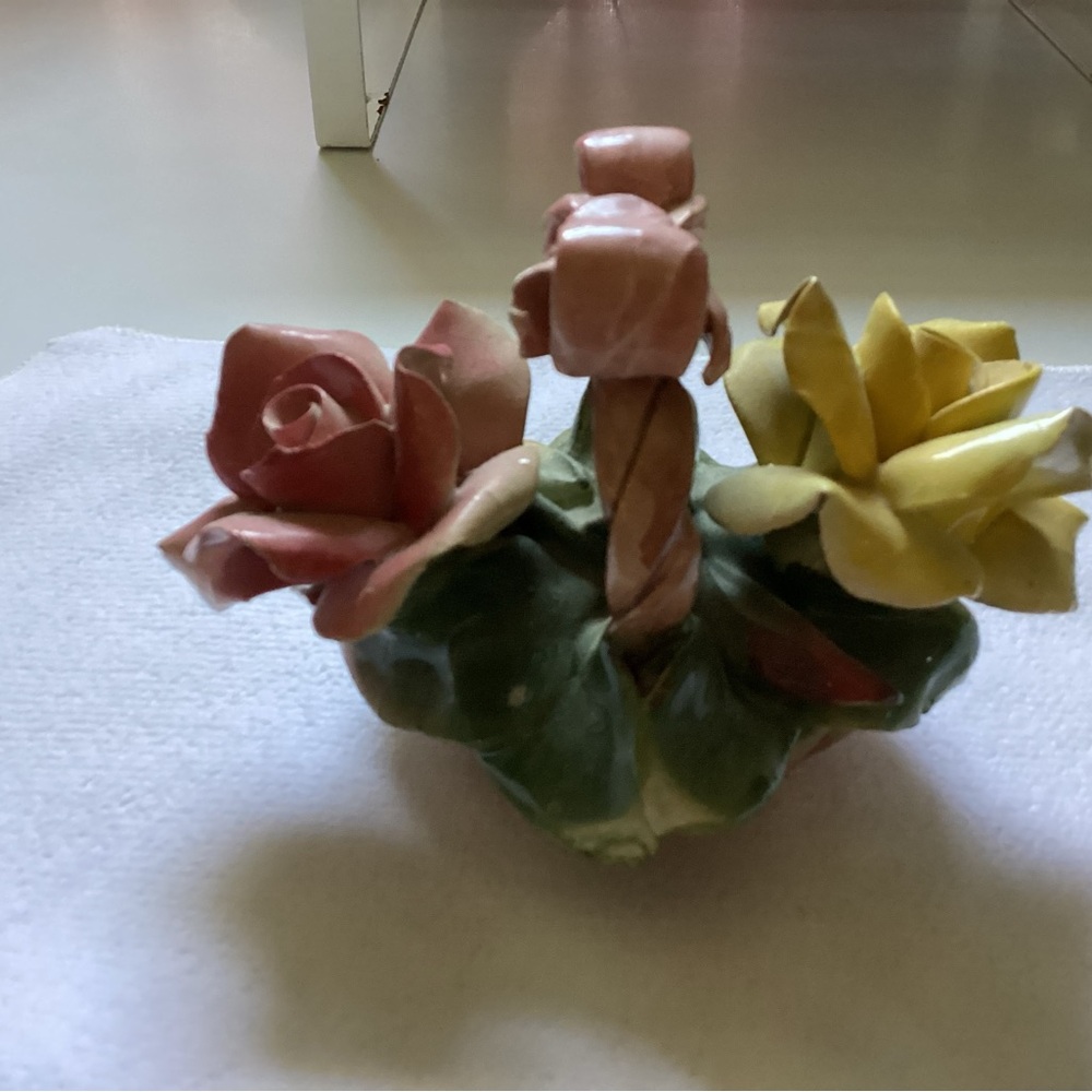 Vintage Capodimonte Small Flower Basket, 4” tall, 6” base